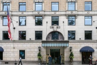 Billionaire casino mogul Steve Wynn is trying again to sell his Ritz-Carlton Central Park South penthouse for $70 million: In