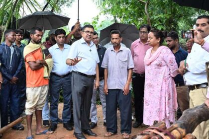 Bokaro farmer digs 29-foot irrigation well by himself, gets DC’s help