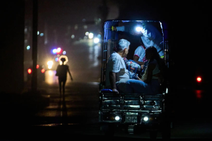 Cuba's national grid completely collapses, nearly 10 million in darkness