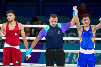CWG boxing: Jadumani Singh seals dominant 5-0 win over Pakistan's Sumama Rehman to enter quarter-finals