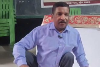 Differently-abled teacher takes tuition classes every day, wins hearts with his dedication and heartwarming smile