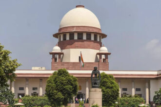 Disinheriting loving wife makes will suspicious: SC