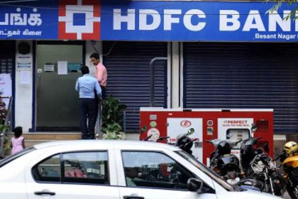 'Extra payout' to Maharashtra PSU: HDFC board slaps Rs 1 lakh fines on MD, CFO