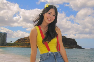 ExtraEmily unbanned on Twitch just one day after distracted driving suspension