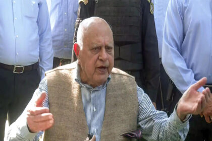 Farooq invites BJP, casts wide net for J&K statehood protest