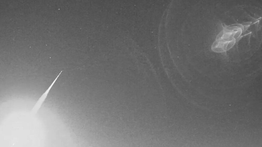 High-speed fireball meteor with thunderous flashes and sonic boom passed over New Zealand sky, researchers say it could offer