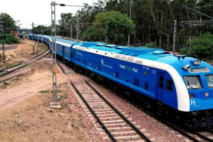 How does a hydrogen train work?