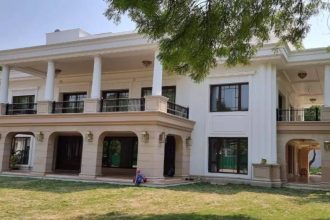 Kejriwal's 'Sheesh Mahal' to guest house: Delhi govt may rope in private firm to run bungalow