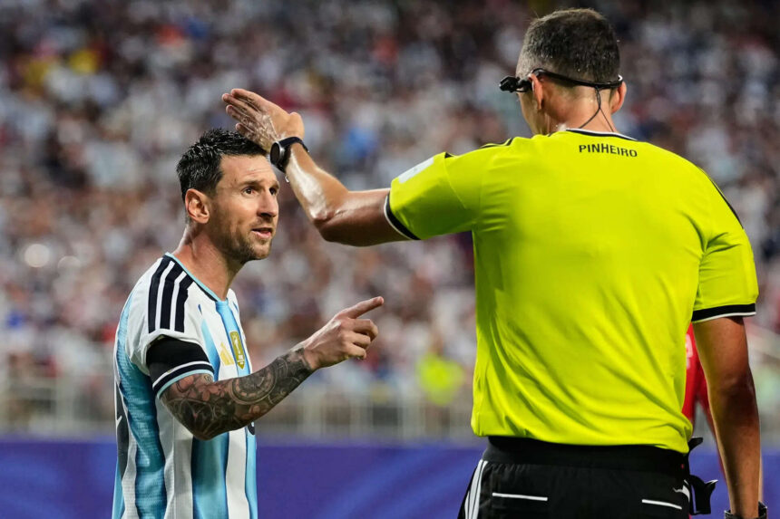 Messi involved in heated exchange with referee during Argentina's World Cup win
