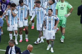 'Messi, Messi!': Argentina fans honour their captain as Spain lift WC trophy