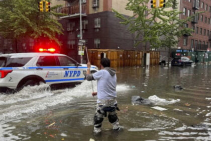 New York City flash floods: Heavy rain triggers warnings, hundreds of flights canceled