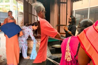 Ram Charan visits Coimbatore Ayyappa temple after successful wrist surgery; see pic here