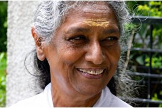 S. Janaki once survived a life-threatening medical emergency thanks to a Malayali taxi driver; THROWBACK