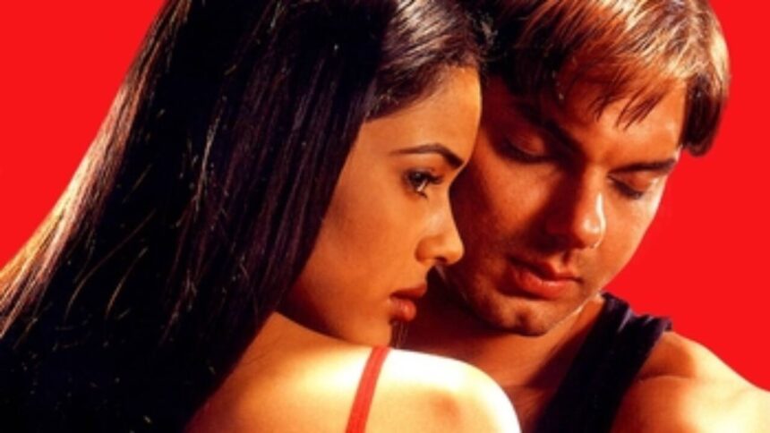 Sameera reveaks Aishwarya, Salman were there for her debut shot: 'They were producing'