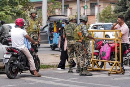 School holiday extended in Kashmir, Amarnath yatra suspended as Met forecasts downpour