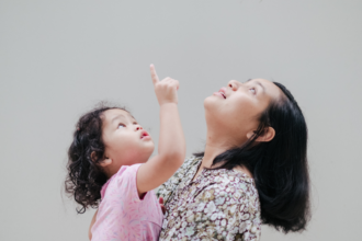 Science says curious children learn better: Why parents should encourage more questions
