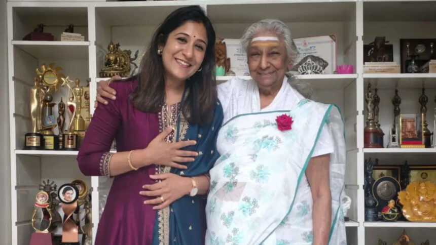 Shweta Mohan calls S. Janaki the world’s best