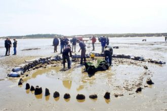 This 4,000-year-old wooden monument in England may have been built to ‘extend summer’, archaeologists say
