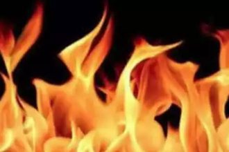 Truck carrying hay catches fire near Tiruchengode