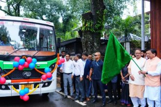 Uttarakhand CM Dhami distributes subsidies to boost clean mobility; flags off 11 clean fuel vehicles