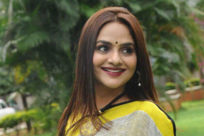 Veteran actress Madhoo reveals elder daughter will tie the knot soon