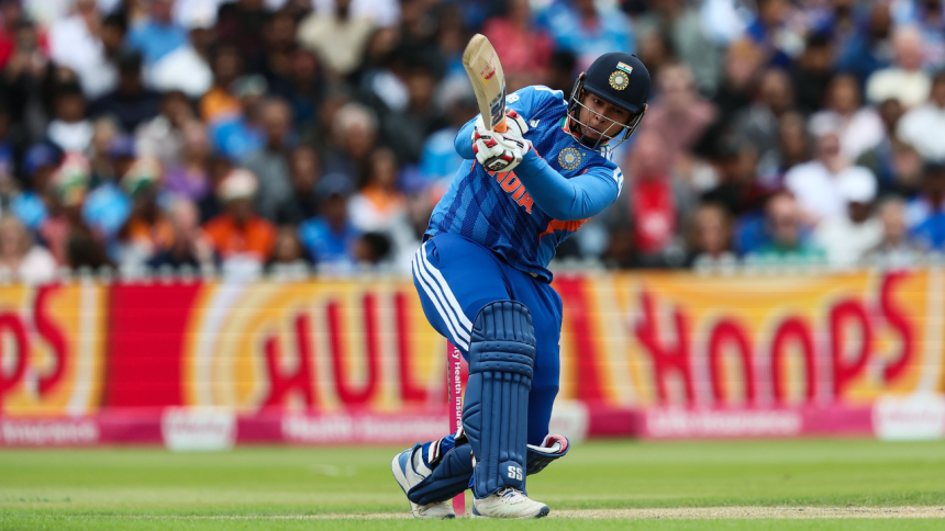 Watch: Sooryavanshi welcomes Archer with a stunning six on India debut