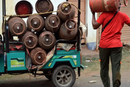 Commercial LPG prices cut by over Rs 200: Check 19-kg cylinder rates in Delhi, Kolkata