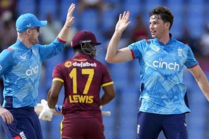 England fast bowler announces shock retirement from cricket at 25