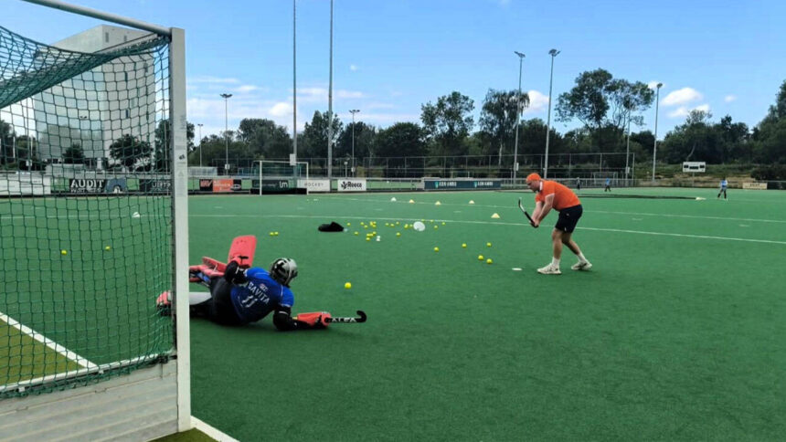 FIH WC: Dutch legend Blaak fine-tunes Savita, Bichu ahead of India's campaign
