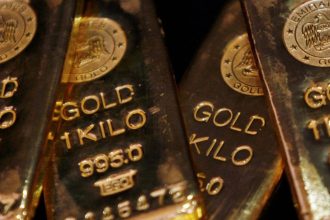 Gold, Silver Rate Today Live Updates: Spot gold edges higher as oil prices tumble after Trump delays fresh Iran strike