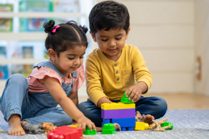 Psychology suggests letting children play on their own may be one of the best parenting decisions