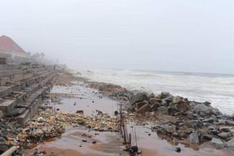 Sea erosion damages Rs 14 cr Shanghumugham Beach gallery project, sparks safety concerns