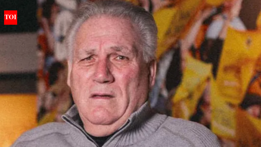 Wolves fans mourn the death of Phil Parkes as legendary goalkeeper passes away at 79 after 18-year Molineux career