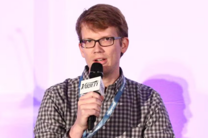 YouTuber Hank Green faces backlash after admitting AI use in research for Ask Hank Anything episode